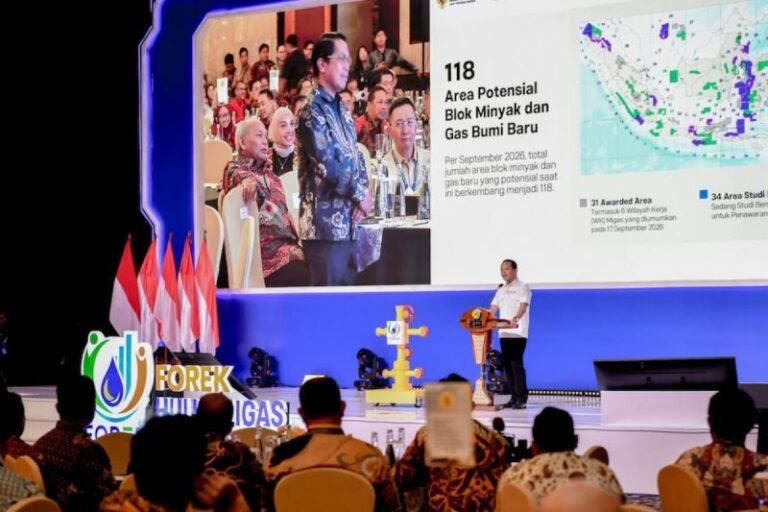 Menteri Bahlil Desak Perusahaan Migas Percepat Produksi, atau Serahkan Konsesi
