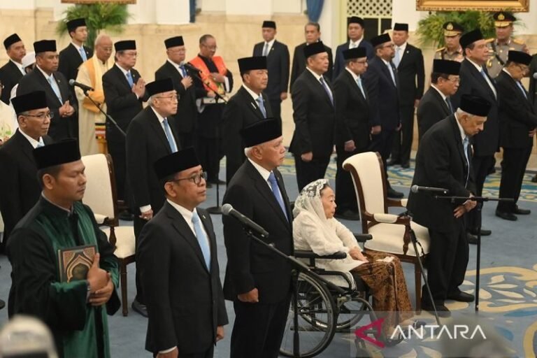 Wantimpres Baru Dilantik, Rocky Gerung Tegaskan Tugasnya Bukan Sekadar Memuji Presiden